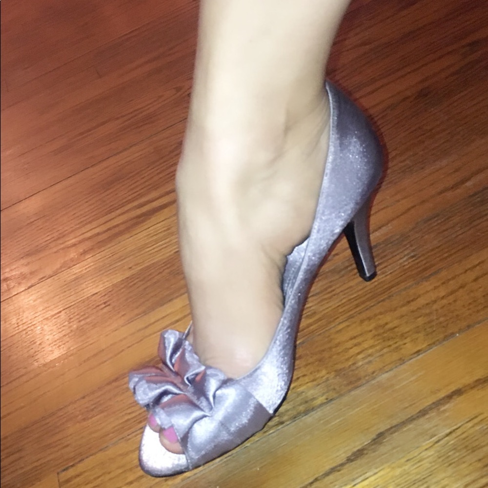 Nina high heel silver pump
